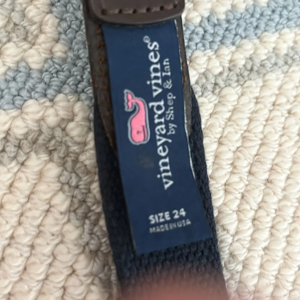 GUC Vineyard Vines Whale Belt Sz 24